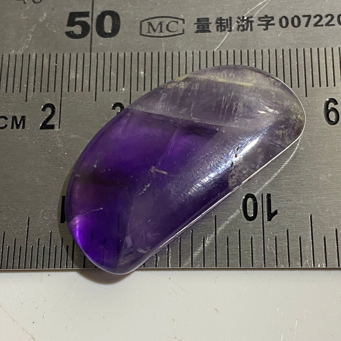 CHEVRON AMETHYST NATURAL GEMSTONE - GOBOBESEB MTS, NAMIBIA 38.90Ct MFG5068