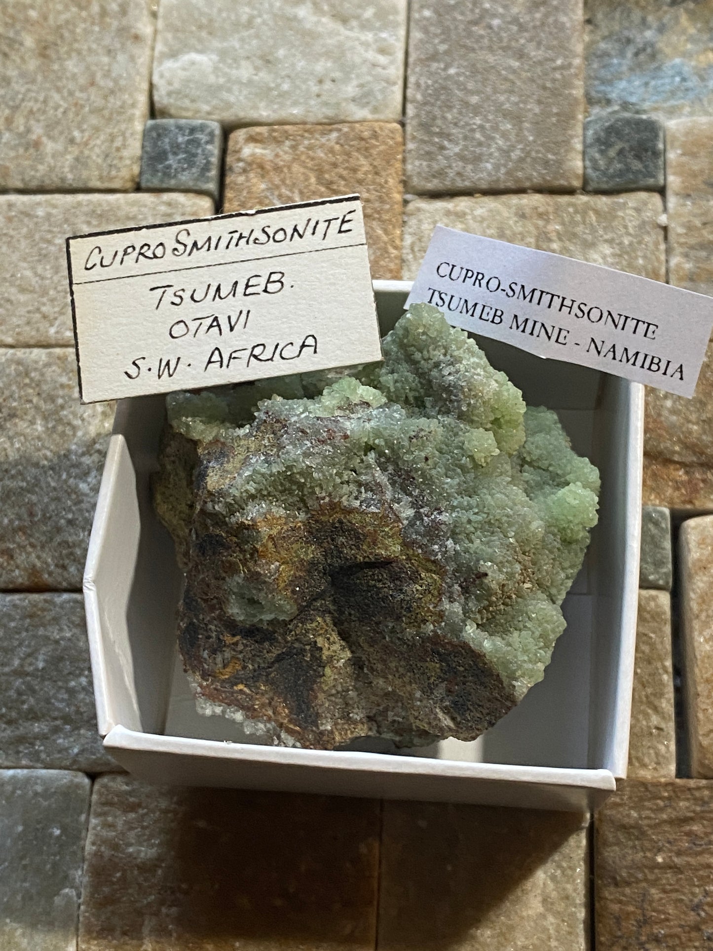 CUPRO-SMITHSONITE RARE SPECIMEN : TSUMEB MINE, NAMIBIA 116g MF5025