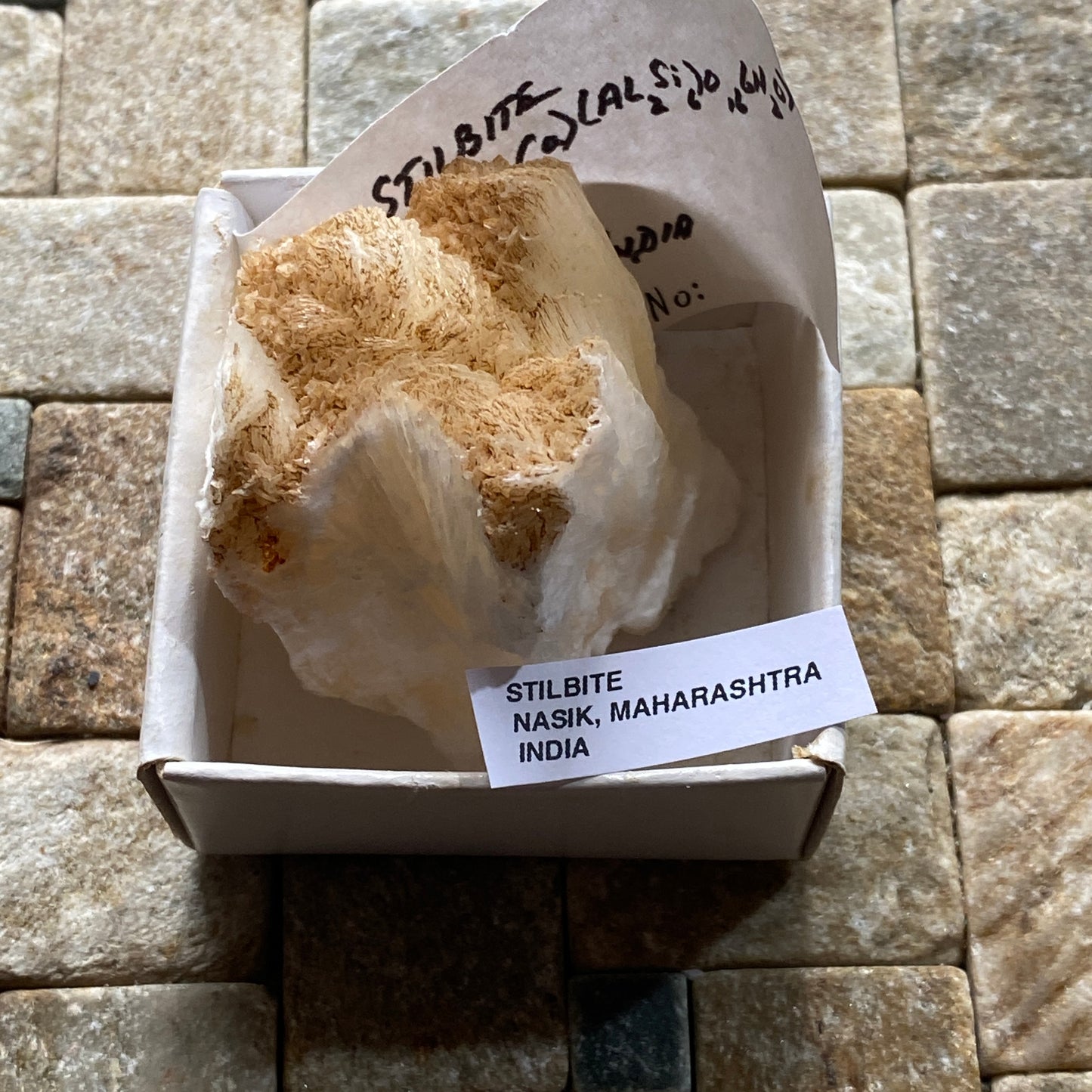 STILBITE - NASIK, MAHARASHTRA, INDIA : 60g MF4477