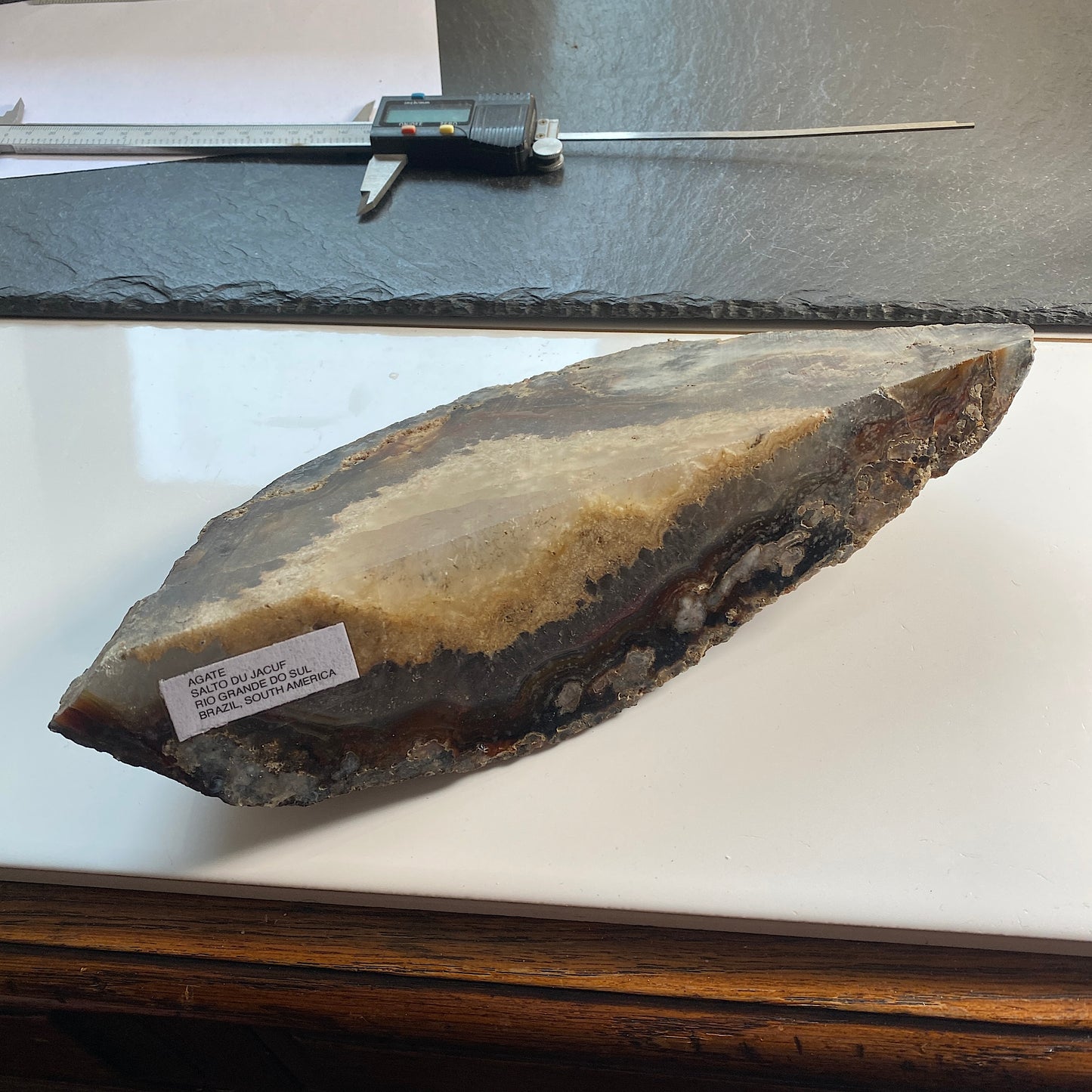 AGATE FROM SALTO DU JACUF, BRAZIL SUBSTANTIAL 1402g MF1832