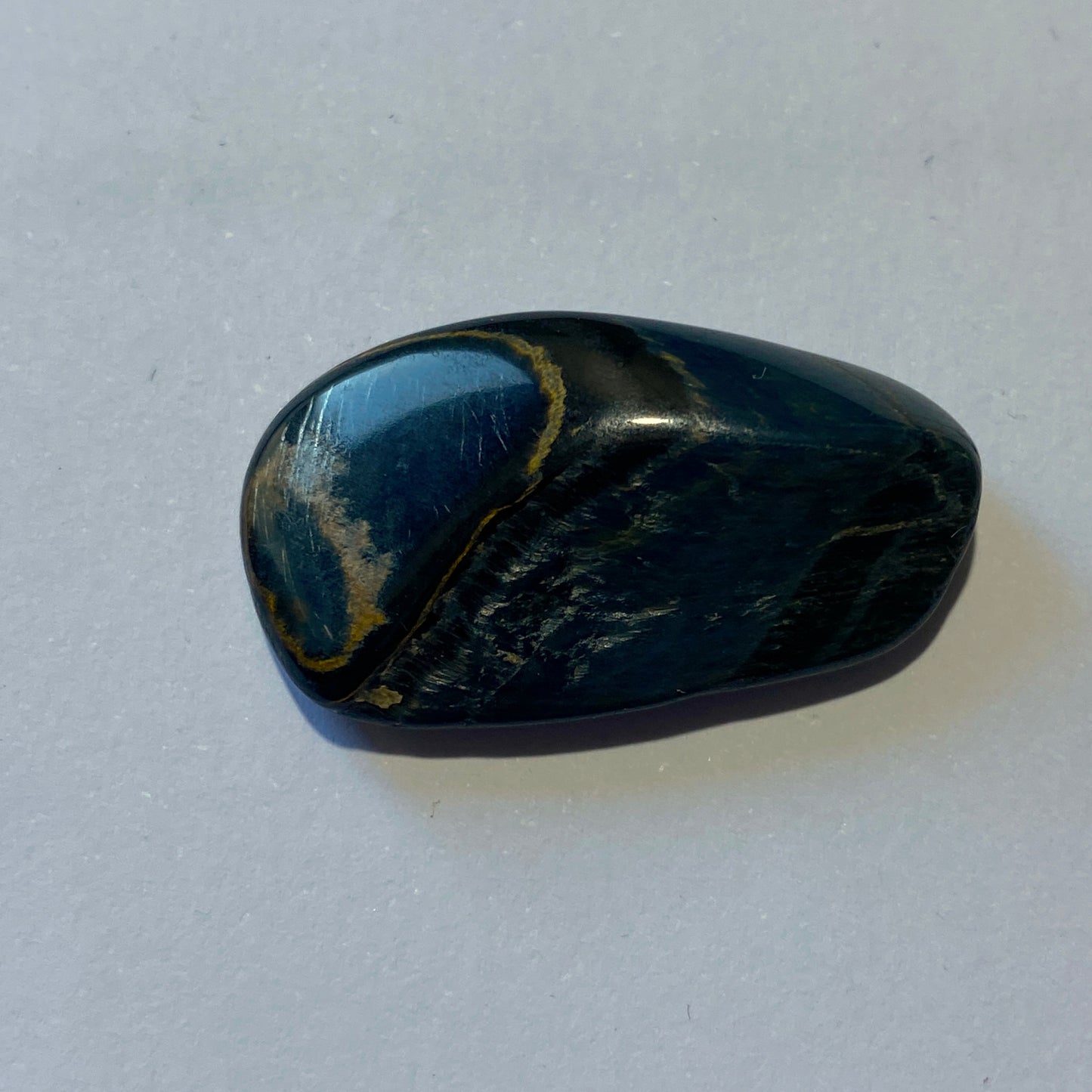 HAWKS EYE QUARTZ NATURAL GEMSTONE - SOUTHERN AFRICA. 24Ct MFG5391