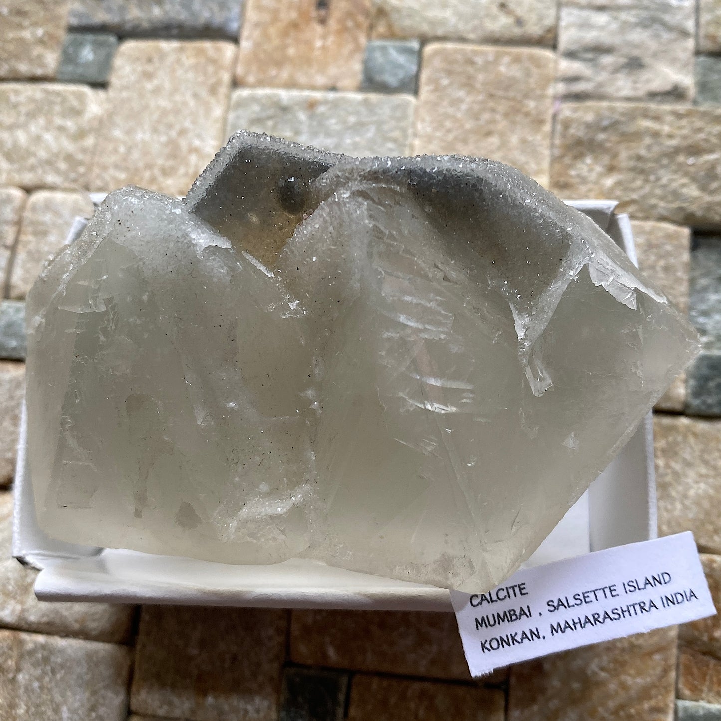 RARE CALCITE SPECIMEN - MUMBAI, SALSETTE ISLAND, MAHARASHTRA, INDIA 219g MF4170