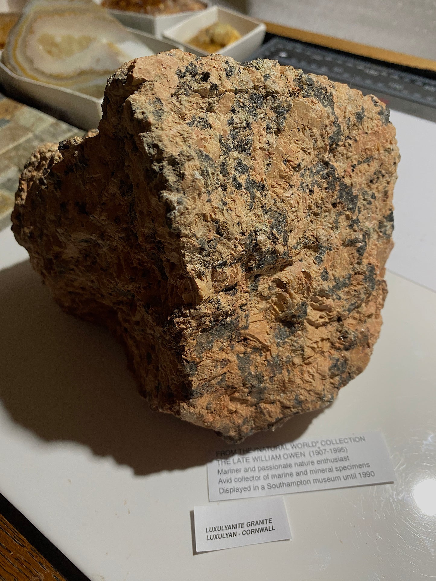 LUXULYANITE GRANITE : LUXULYAN, ST AUSTELL, CORNWALL HEAVY 2589g MF5100