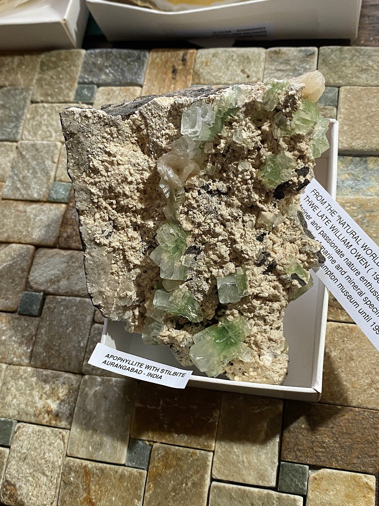 APOPHYLLITE WITH STILBITE : AURANGABAD, MAHARASHTRA, INDIA. 442g. MF5103