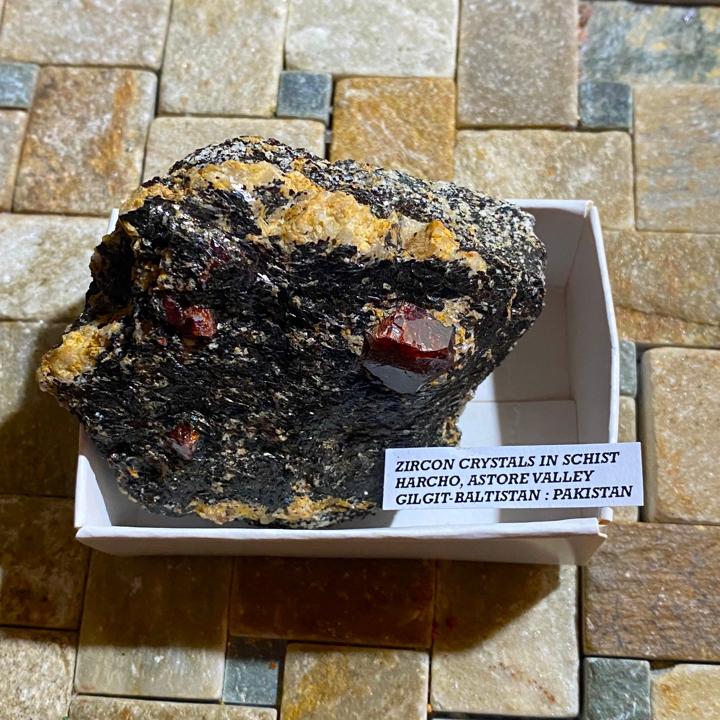 ZIRCON CRYSTALS IN SCHIST RARE SPECIMEN - HARCHO, ASTORE VALLEY, PAKISTAN 156g MF4507