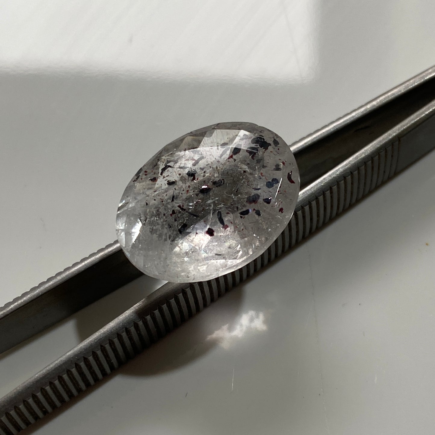 GEMSTONE - HEMATITE IN QUARTZ - GOBOBOSEB MOUNTAINS, NAMIBIA 17.65Ct MFG51485148