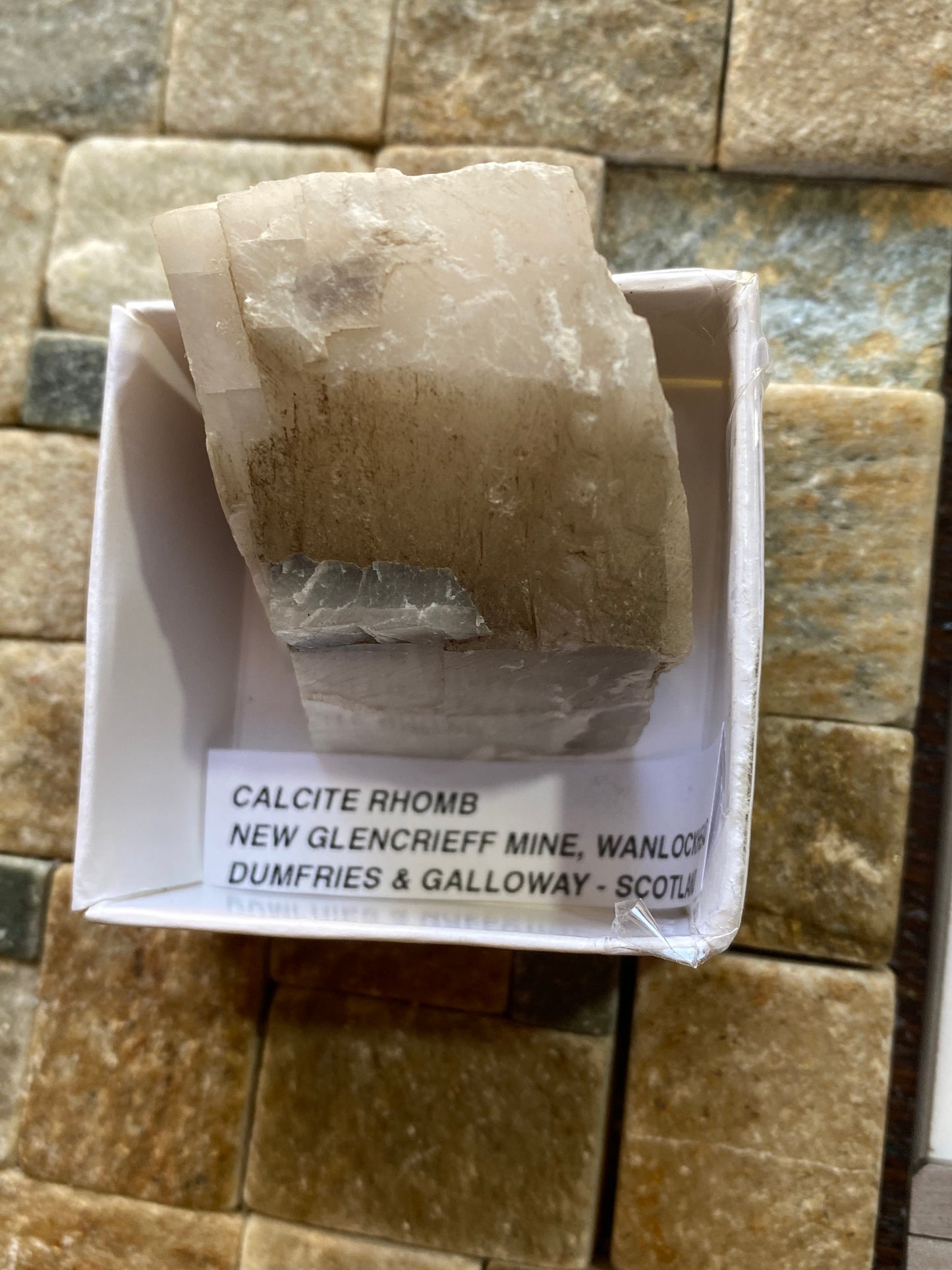 CALCITE RHOMB : NEW GLENCRIEFF MINE, WANLOCKHEAD, DUMFRIES & GALLOWAY, SCOTLAND 97g MF5169
