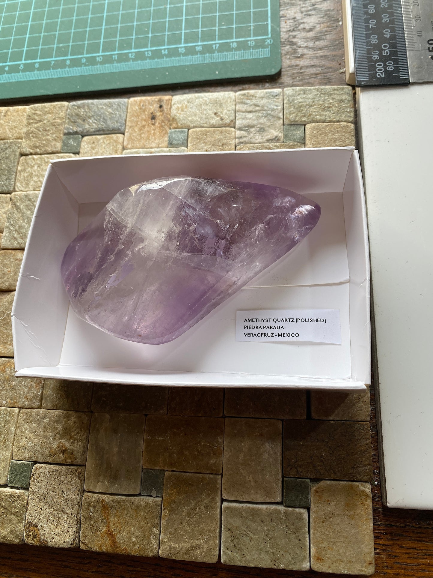 AMETHYST QUARTZ LARGE POLISHED SPECIMEN : PIEDRA PARADA, MEXICO 319g MF5178