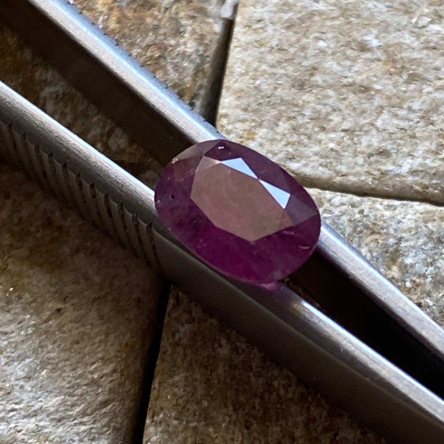 RUBY CORUNDUM NATURAL GEMSTONE - CHANTHABURI, THAILAND. 2.10Ct. MFG5154