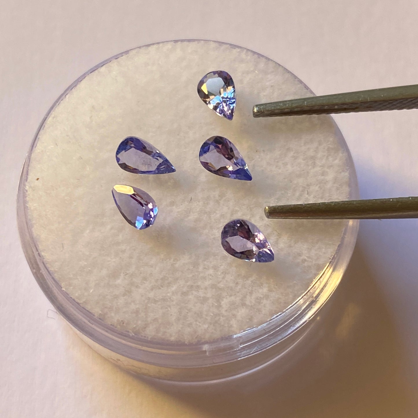 TANZANITE NATURAL MINED GEMSTONES x 5 - MERALANI, TANZANIA 1.07Ct MFG5157