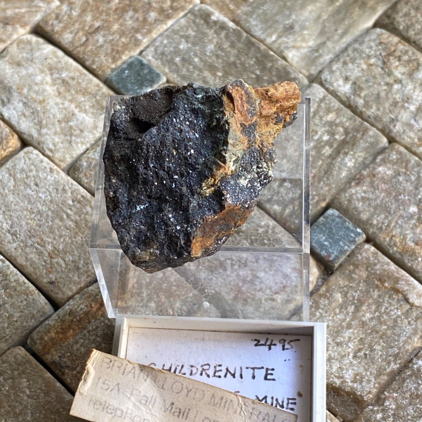 CHILDRENITE SUR MATRICE DE LA MINE DRAKEWALLS, CORNWALL 23g MF1069