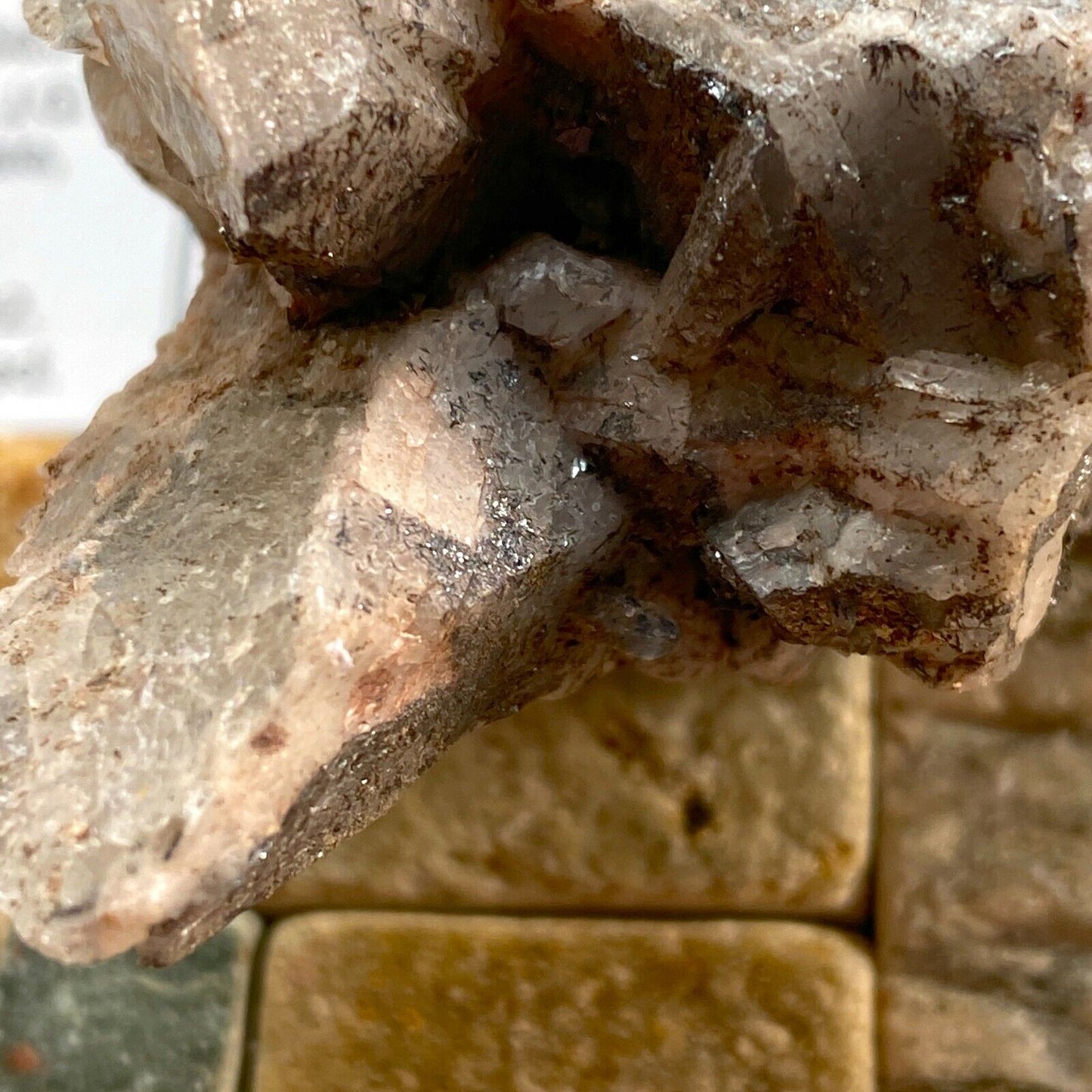 QUARTZ AVEC DES TRACES DE SPECULARITE BOTALLACK MINE CORNWALL 126g MF13