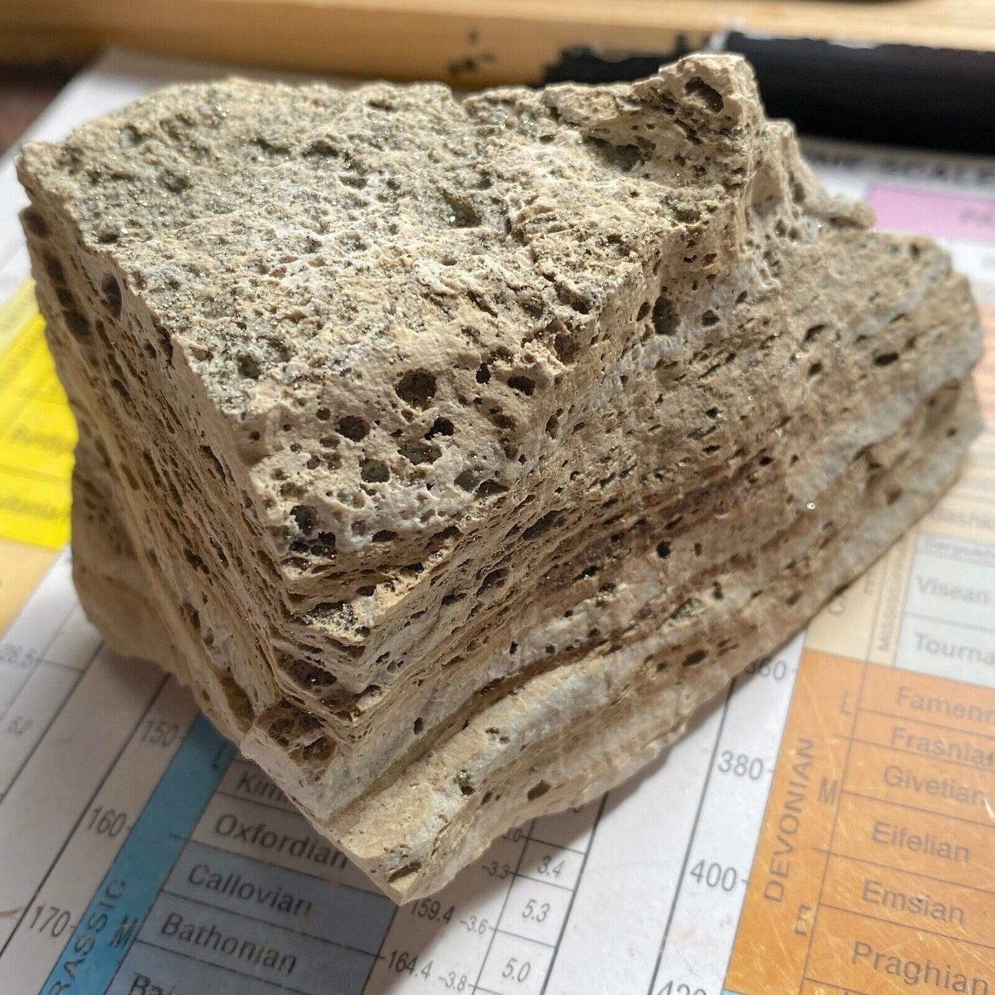 MOST UNUSUAL SPECIMEN FROM CHIVOR MINE, COLOMBIA 402g MF6715