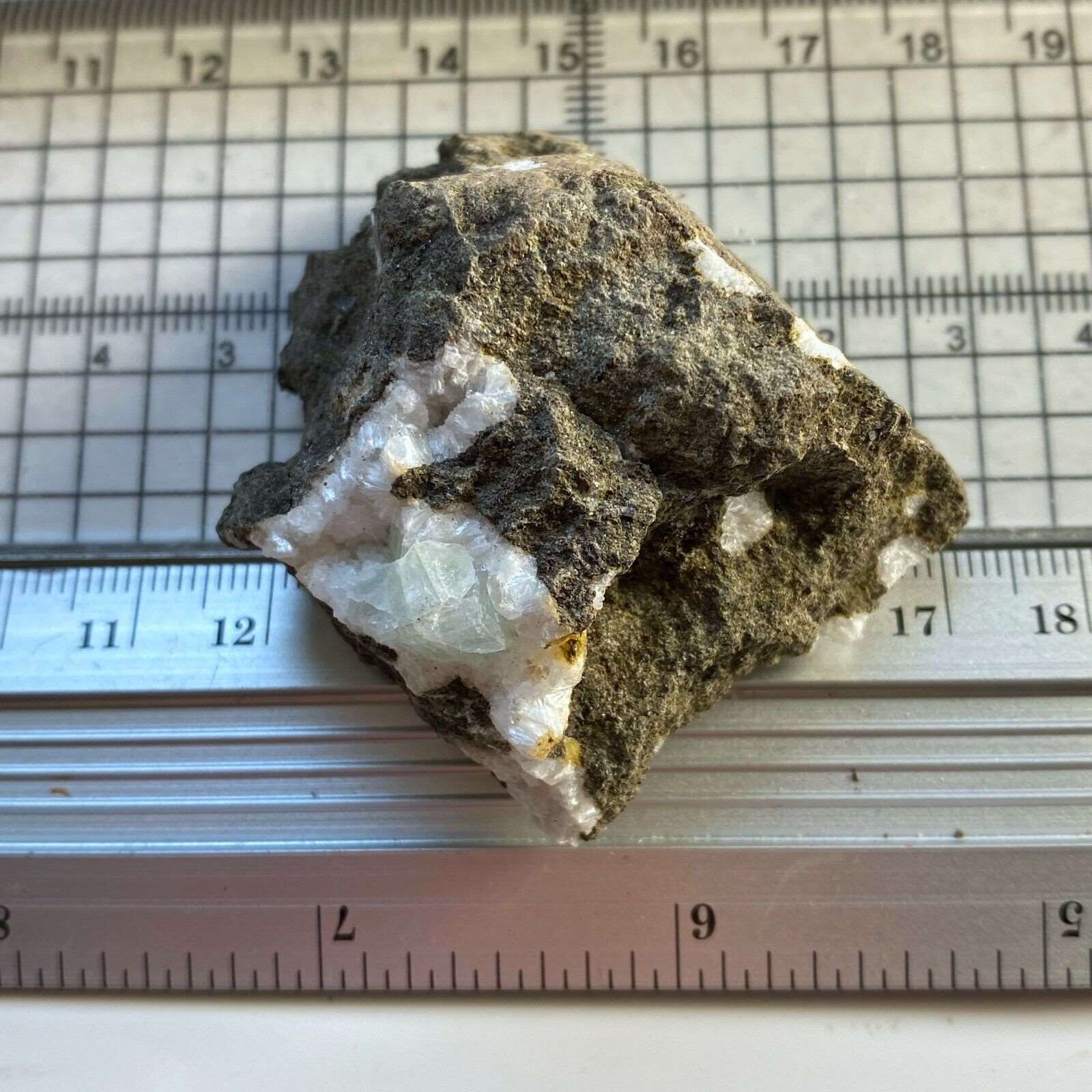 APOTHYLITE & THOMSONITE ON MATRIX FROM SCOTLAND  MF181