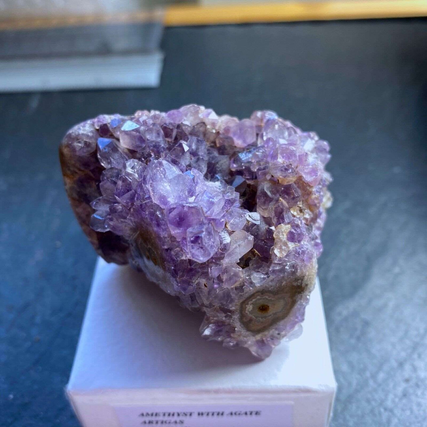 AMETHYST/AGATE UNUSUAL PIECE FROM ARTIGAS, URUGUAY 104g MF1066