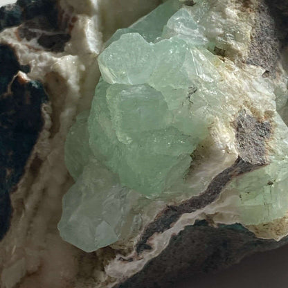 APOPHYLLITE WITH OTHER ZEOLITES  FROM INDIA 207g  MF3145