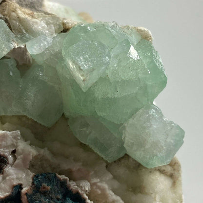 APOPHYLLITE WITH OTHER ZEOLITES  FROM INDIA 207g  MF3145