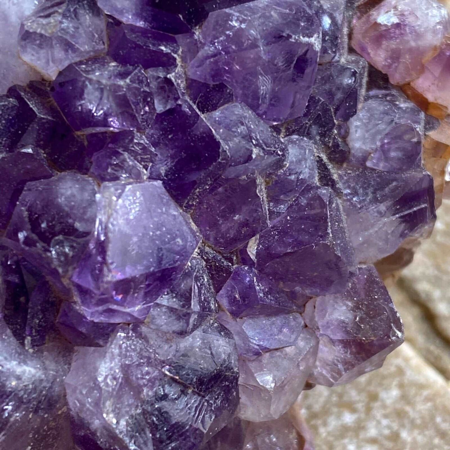 AMETHYST QUARTZ FROM ELLIS-JONES MINE, U.S.A. 206g MF1169