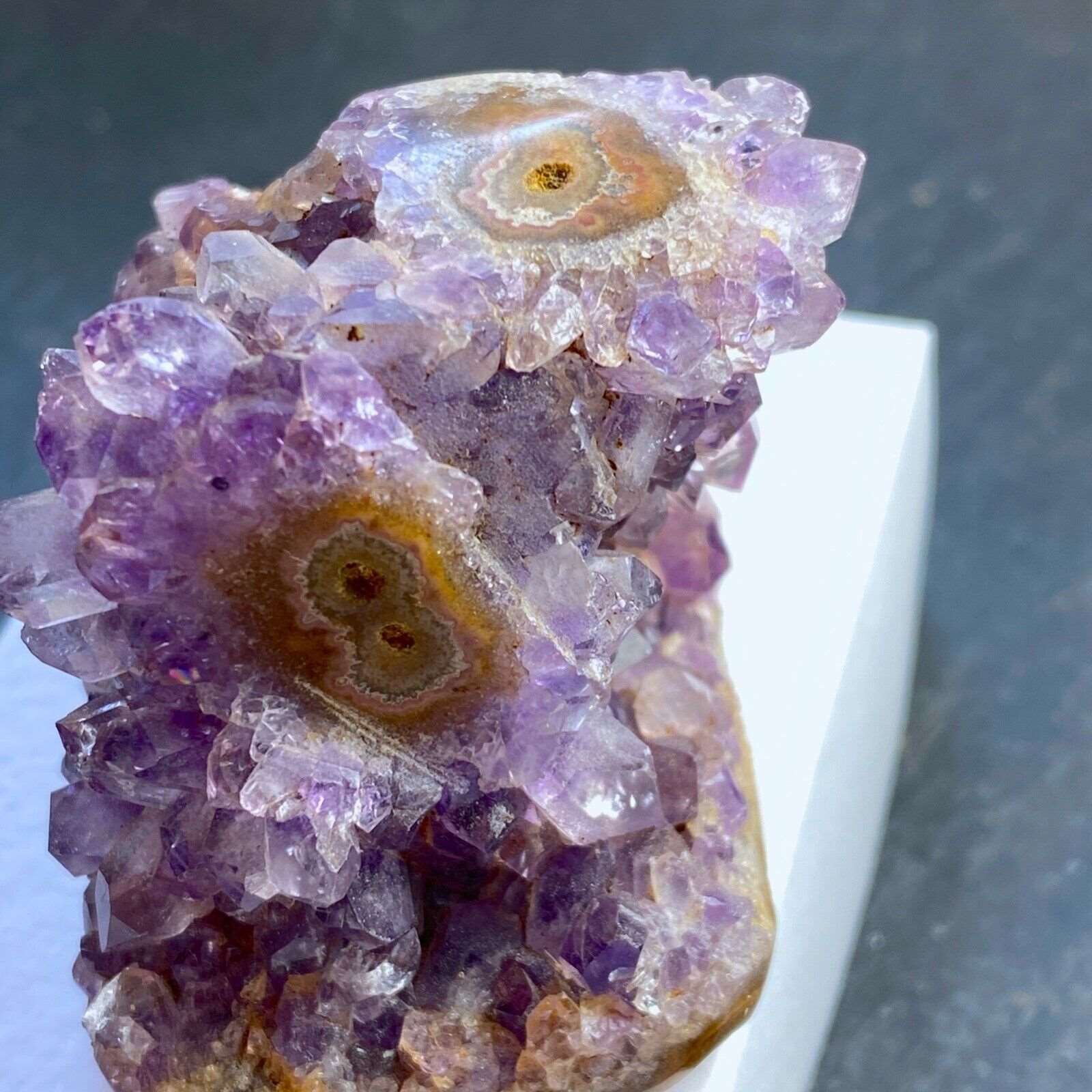 AMETHYST/AGATE UNUSUAL PIECE FROM ARTIGAS, URUGUAY 104g MF1066