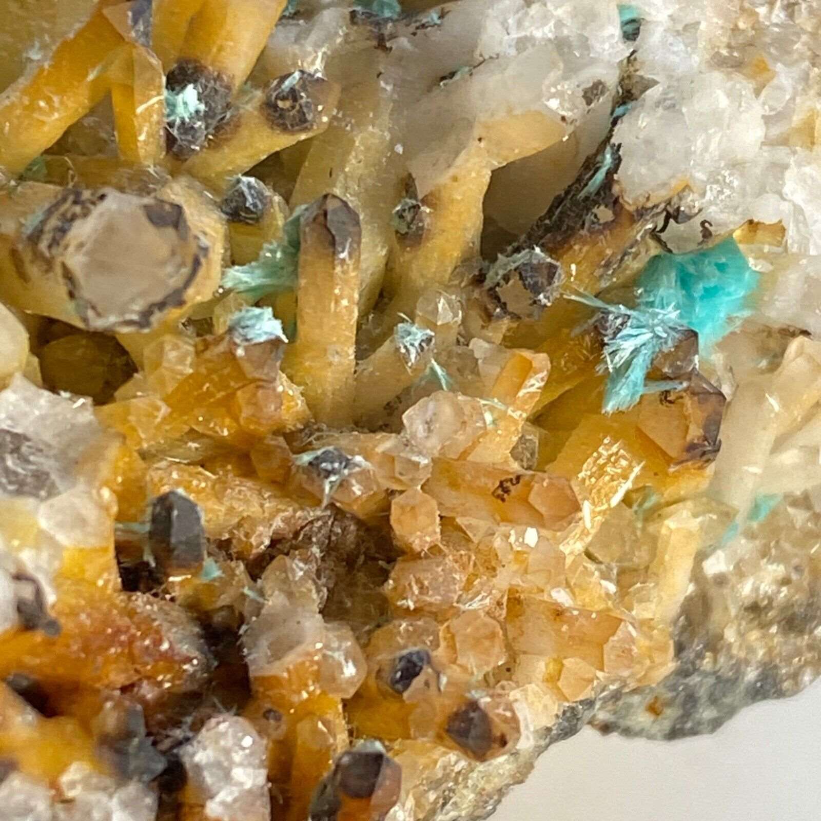 AURICHALCITE/QUARTZ ETC FROM OJUELA MINE, MEXICO. 406g MF798