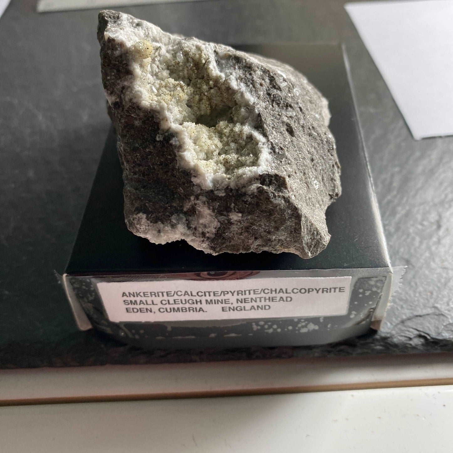 ANKERITE/CALCITE/PYRITE/CHALCOPYRITE SMALLCLEUGH MINE. 186g MF1419