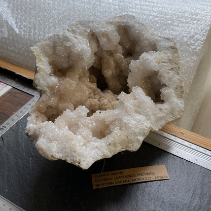 QUARTZ GEODE FROM BU CRAA, MOROCCO BEAUTIFUL SUBSTANTIAL SPECIMEN 3.2kg MF2003