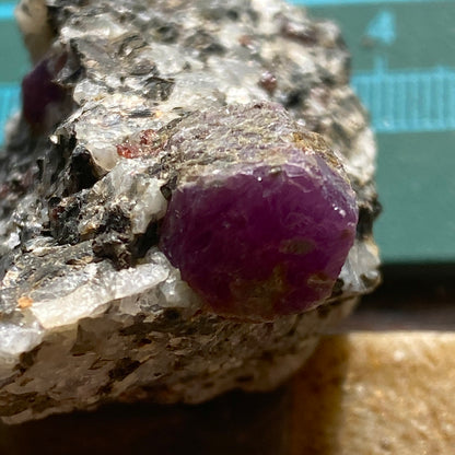 RUBY CORUNDUM IN MATRIX : KHIT OSTROV, KARENA, RUSSIA. 52g vMF5193