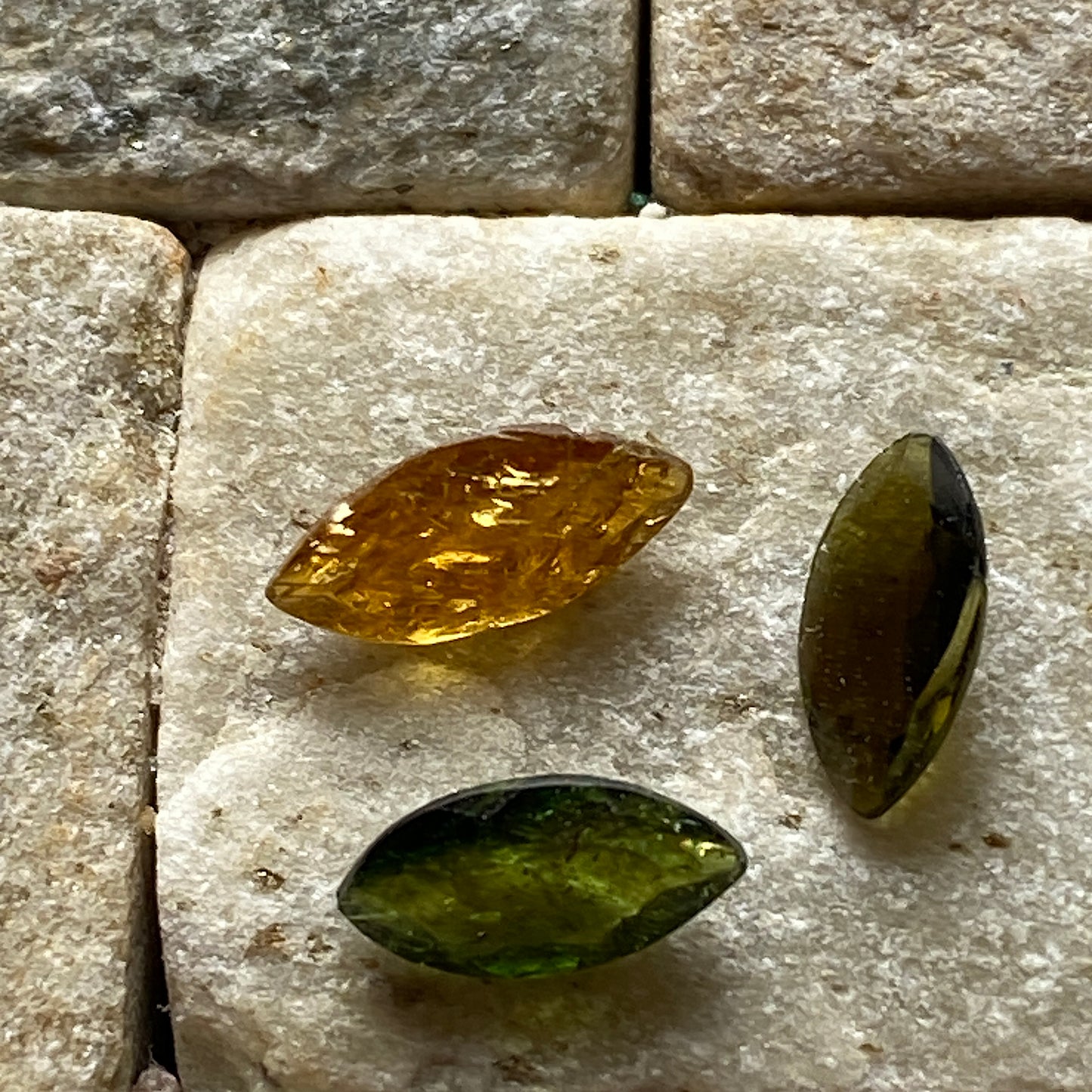 TOURMALINE NATURAL MINED GEMSTONES x 3 - ALTO LIGONNA, MOZAMBIQUE 2.00Ct MFG5345