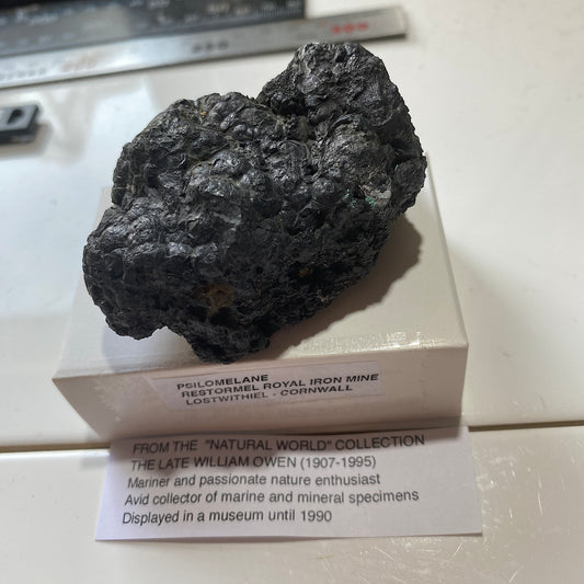 PSILOMELANE : RESTORMEL ROYAL IRON MINE, LOSTWITHIEK, CORNWALL. 142g  MF5194