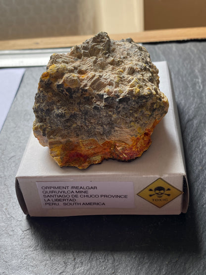 ORPIMENT REALGAR FROM QUIRUVILCA MINE, PERU 284g MF1351