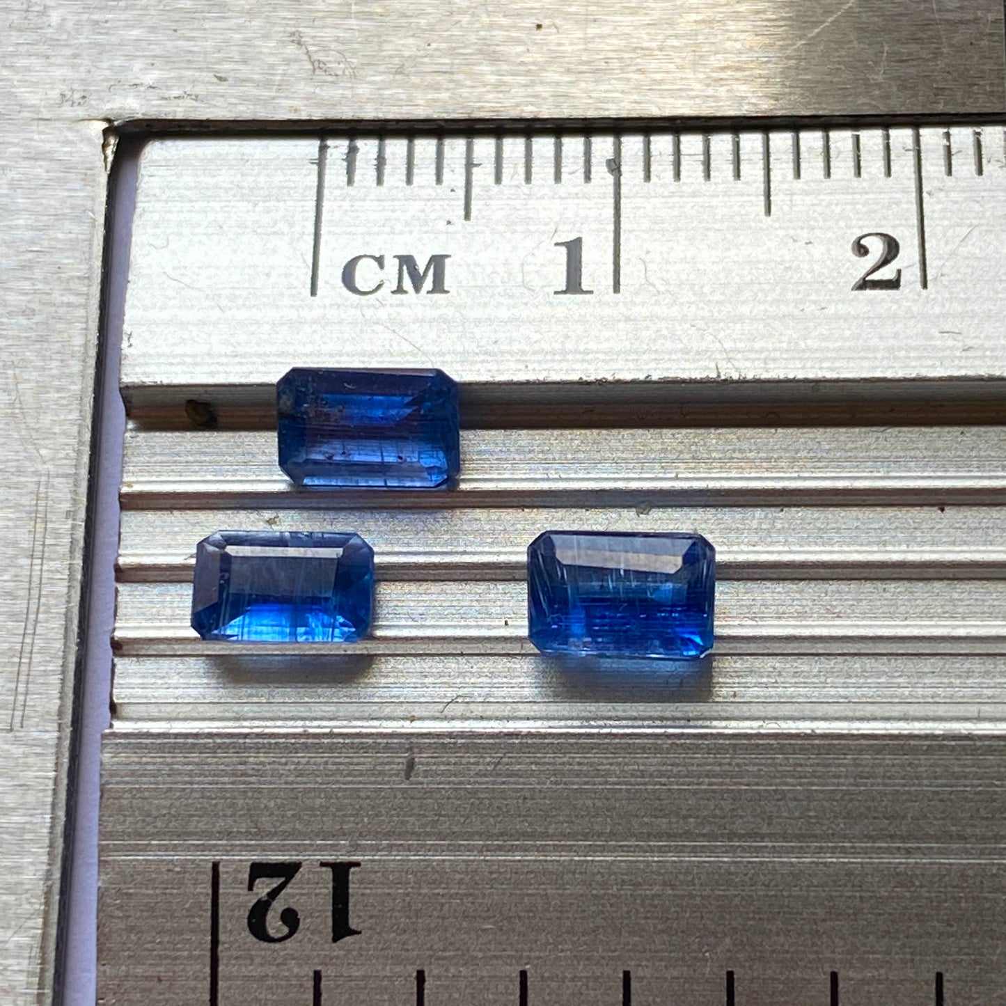 KYANITE NATURAL MINED GEMSTONES x 3 - KALI GANDAKI GORGE, NEPAL 1.93Ct MFG5349