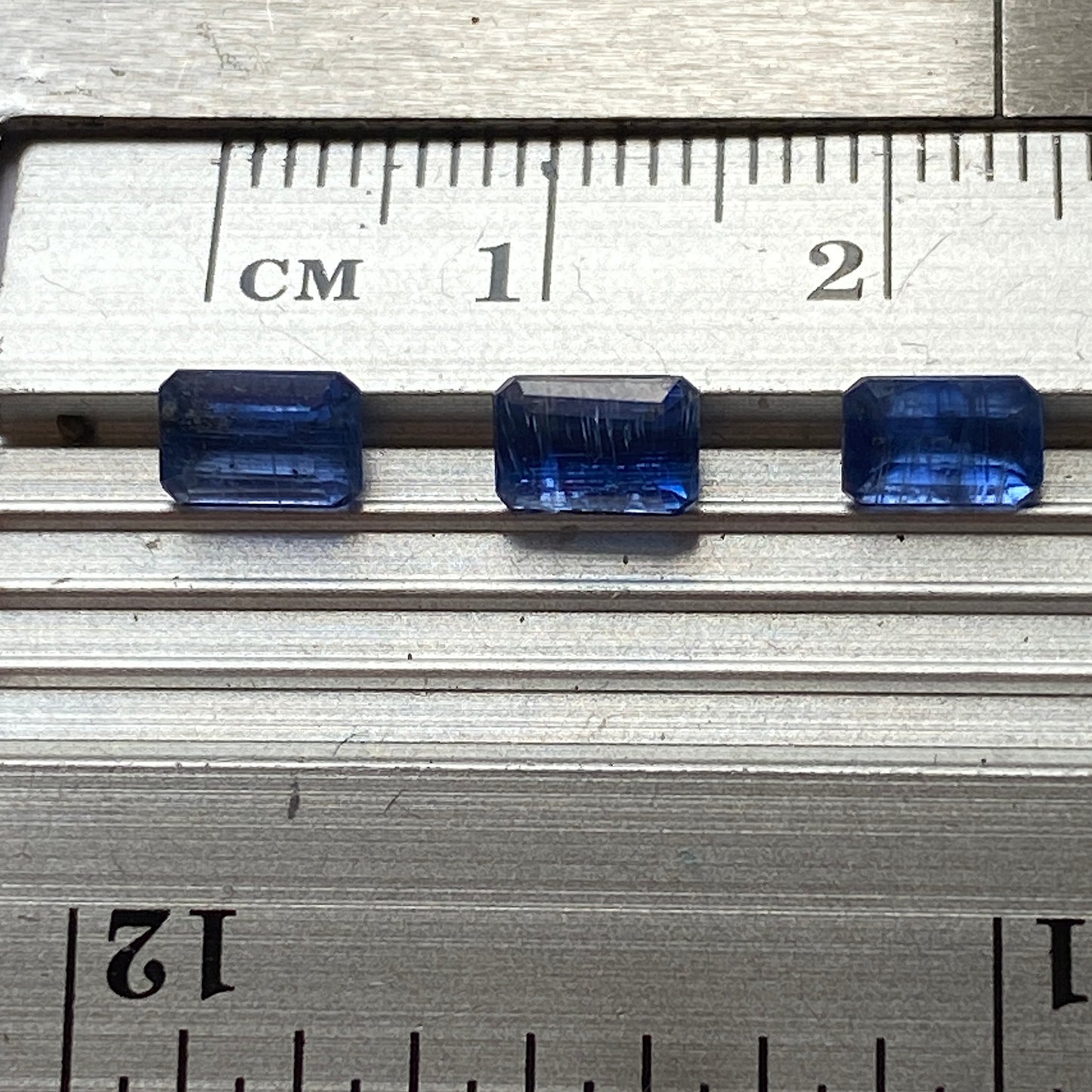 KYANITE NATURAL MINED GEMSTONES x 3 - KALI GANDAKI GORGE, NEPAL 1.93Ct MFG5349