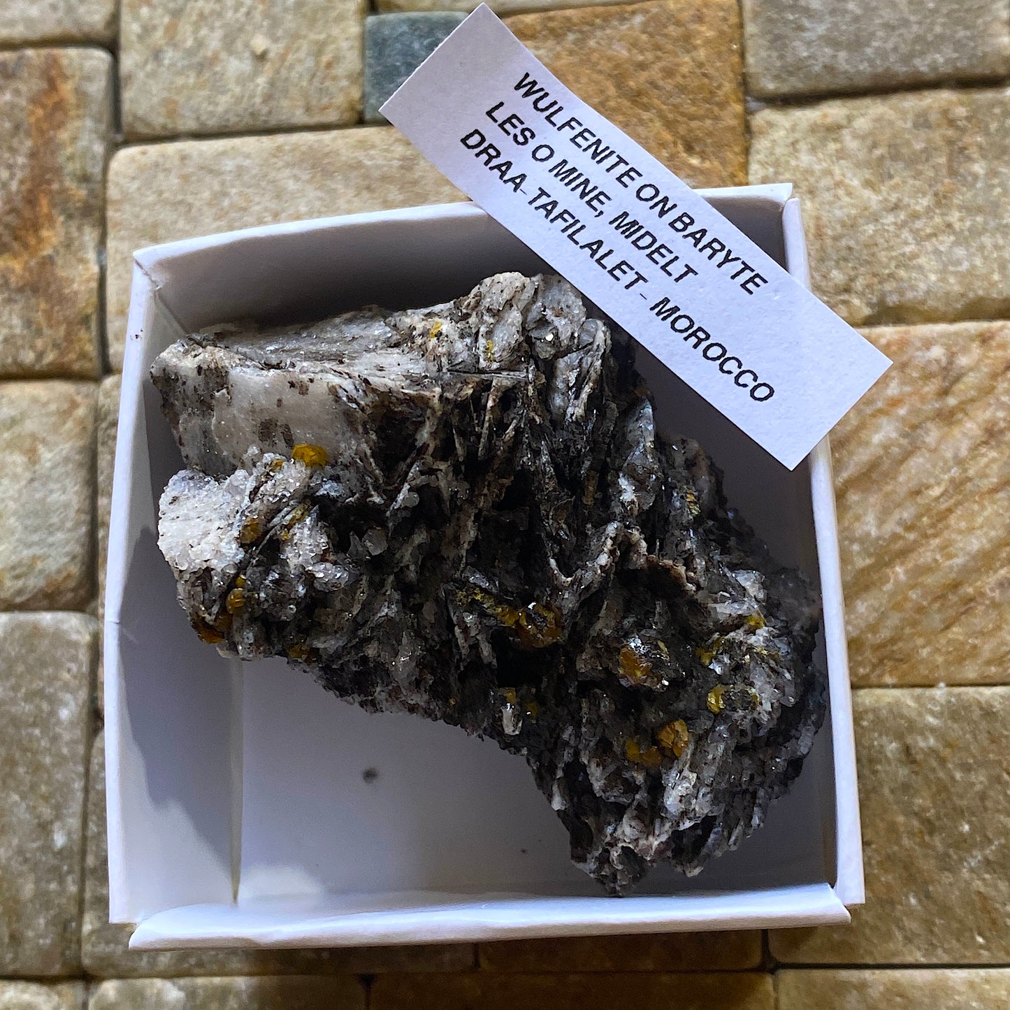 WULFENITE [ETC] ON BARYTE : LES O MINE, DRAA-TAFILALET, MOROCCO. 58g MF5196
