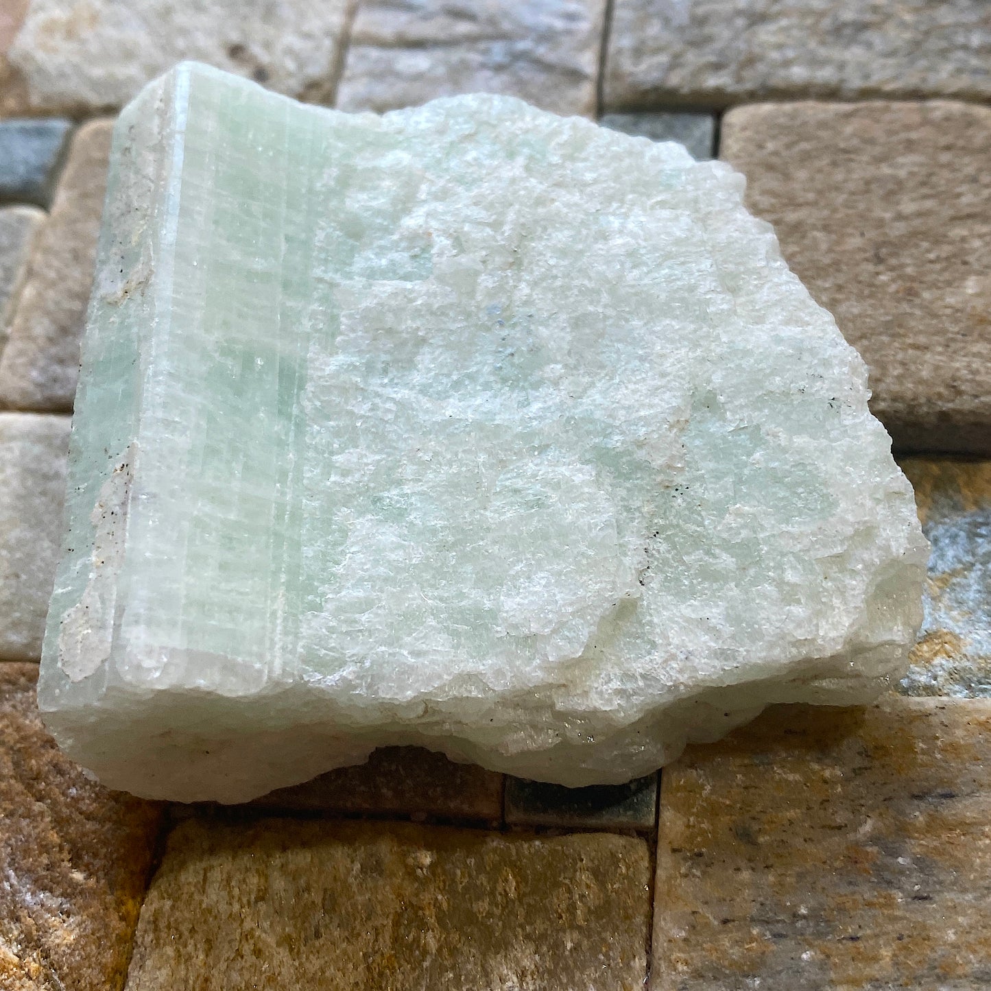 BERYL[BLUE-GREEN] : TAPLEJUNG, KOSHI PRADESH, NEPAL. 78g MF5198
