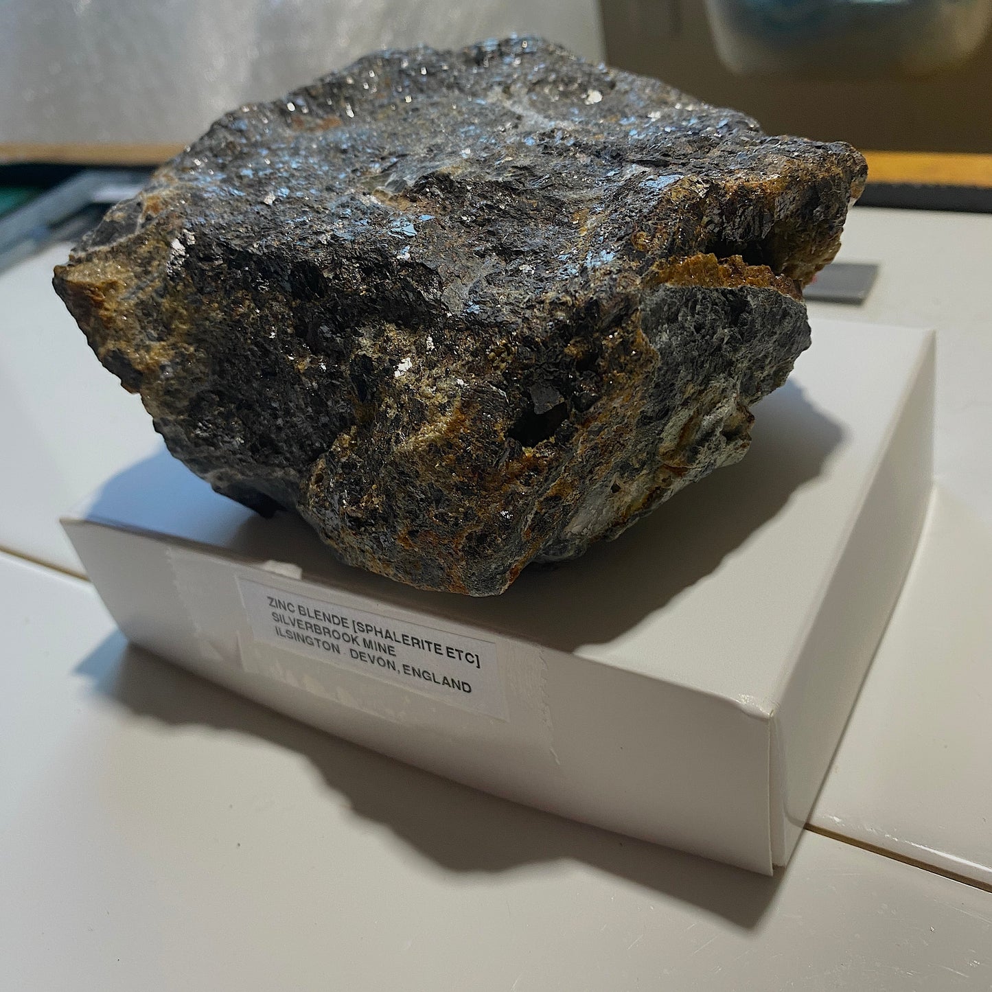 ZINCBLENDE [SPHALERITE ETC] : SILVERBROOK MINE, ILSINGTON, DEVON 788g MF5201