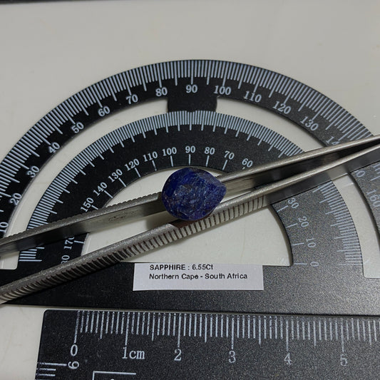 SAPPHIRE CORUNDUM COARSE NATURAL GEMSTONE : NORTHERN CAPE, SOUTH AFRICA 6.55Ct MFG5480