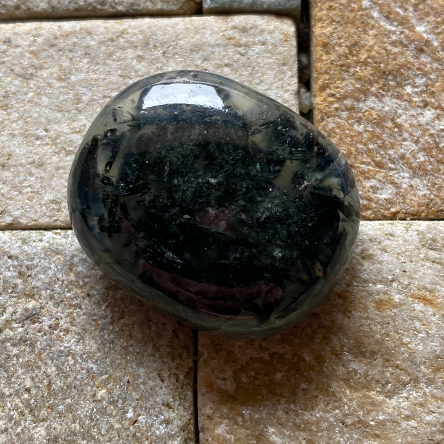 PREHNITE GEMSTONE WITH LANDSCAPE INCLUSIONS - KAYES REGION, MALI, AFRICA LARGE 53.53Ct MFG5358