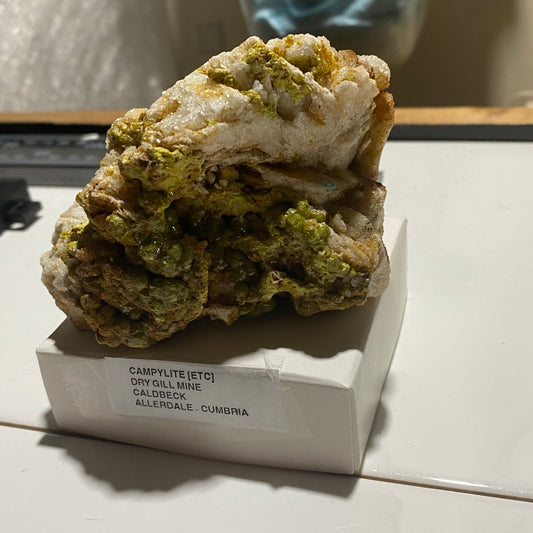 CAMPYLITE : LARGE SPECIMEN FROM DRY GILL MINE, CALDBECK, CUMBRIA. 366g MF5206