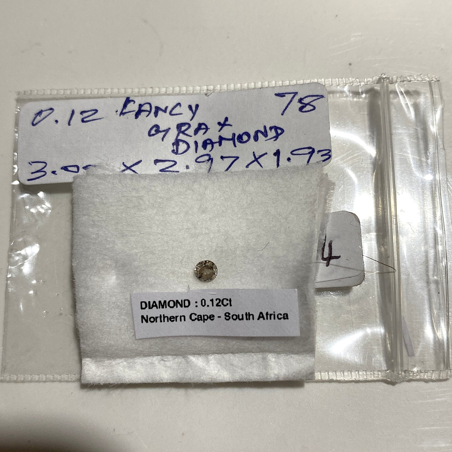 NATURAL DIAMOND GEMSTONE : FINCH MINE, NORTHERN CAPE, SOUTH AFRICA 0.12Ct MFG5484