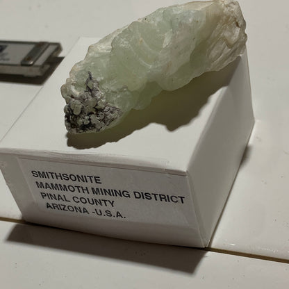 SMITHSONITE [ZINC SPAR] : MAMMOTH MINING DISTRICT, PINAL COUNTY, ARIZONA U.S.A. 33g MF5210