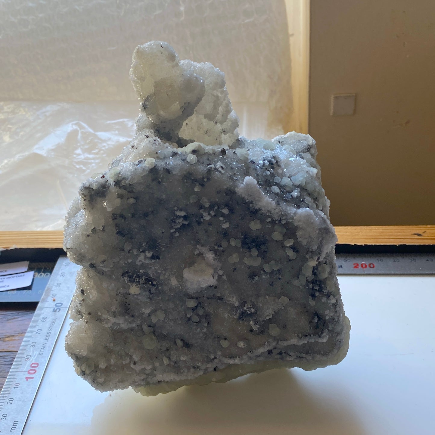 SMITHSONITE [ETC] FROM KELLY MINE, NEW MEXICO, U.S.A. SUBSTANTIAL 2255g MF2034