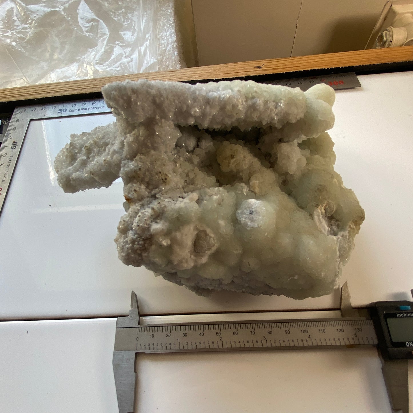 SMITHSONITE [ETC] FROM KELLY MINE, NEW MEXICO, U.S.A. SUBSTANTIAL 2255g MF2034