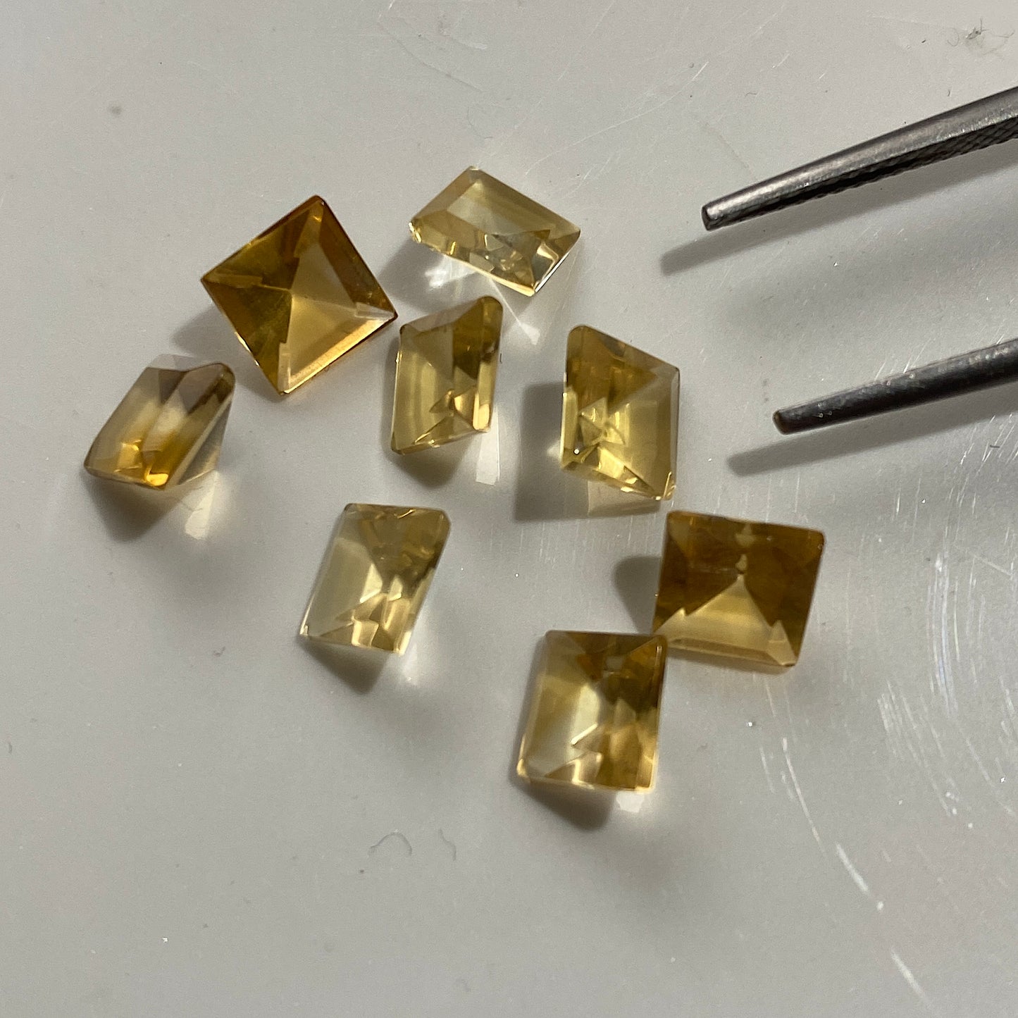 CITRINE QUARTZ NATURAL GEMSTONES : MANSA DISTRICT, ZAMBIA, AFRICA 8.0Ct MFG5489