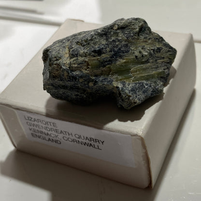 LIZARDITE - GWENDREATH QUARRY, KENNACK, CORNWALL, ENGLAND. 30g MF4212