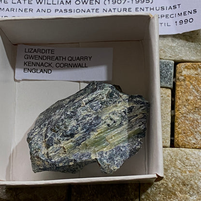 LIZARDITE - GWENDREATH QUARRY, KENNACK, CORNWALL, ENGLAND. 30g MF4212