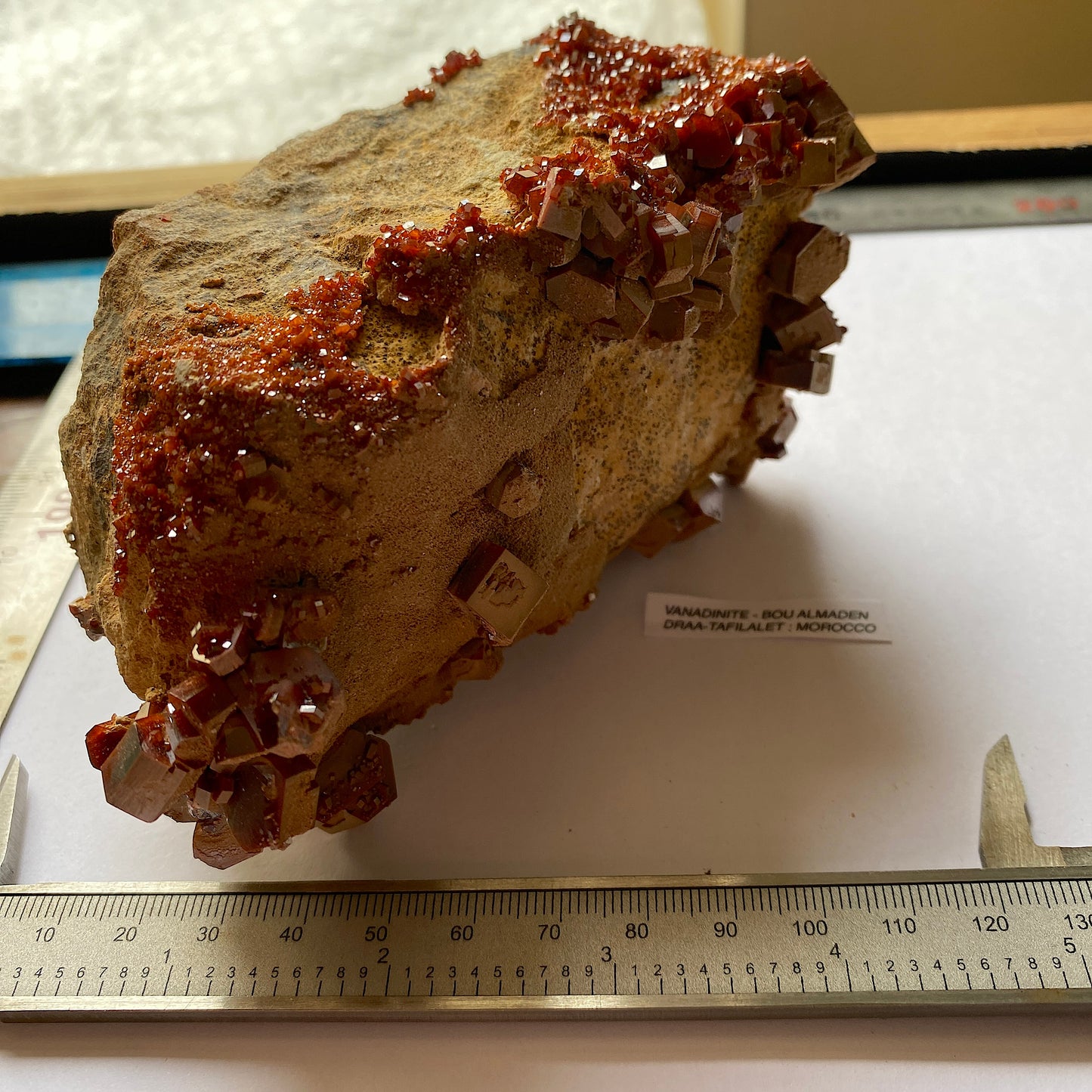 QUITE STUNNING VANADINITE SPECIMEN - BOU ALMADEN, MOROCCO LARGE 796g MF4435