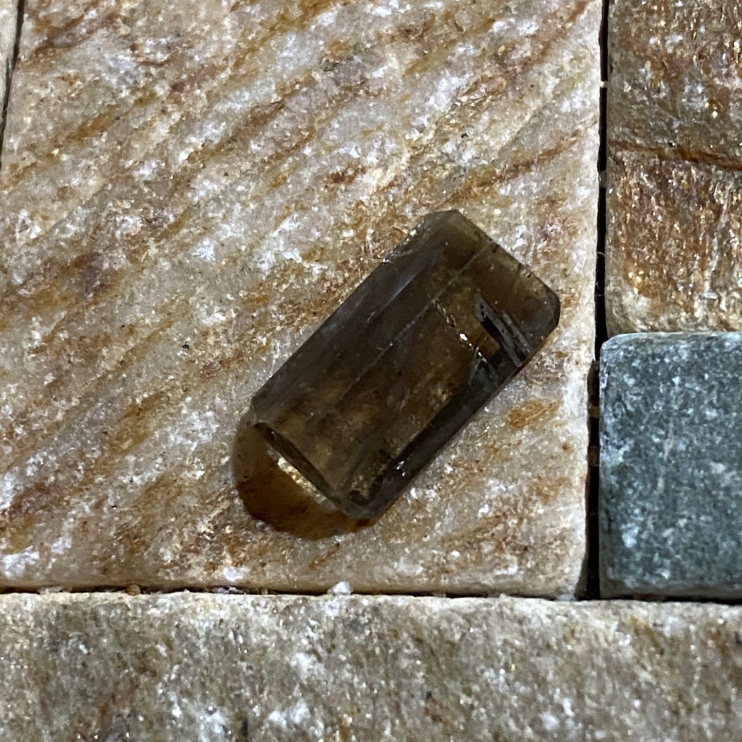 TOURMALINE NATURAL GEMSTONE : MINA DO PRESIDENTE, MINAS GERAIS, BRAZIL 2.50Ct MFG5493