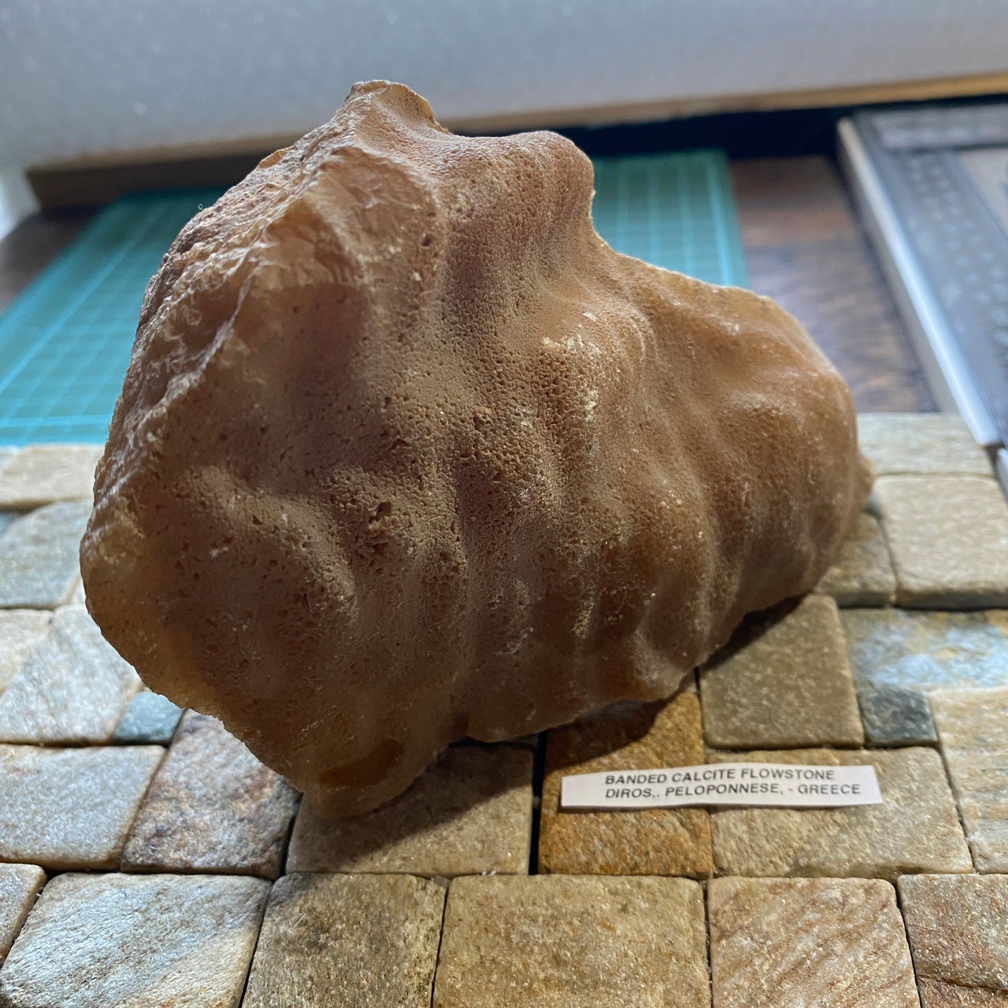 BANDED FLOWSTONE [CALCITE} : DIROS, PELOPONNESE, GREECE  524g MF5217