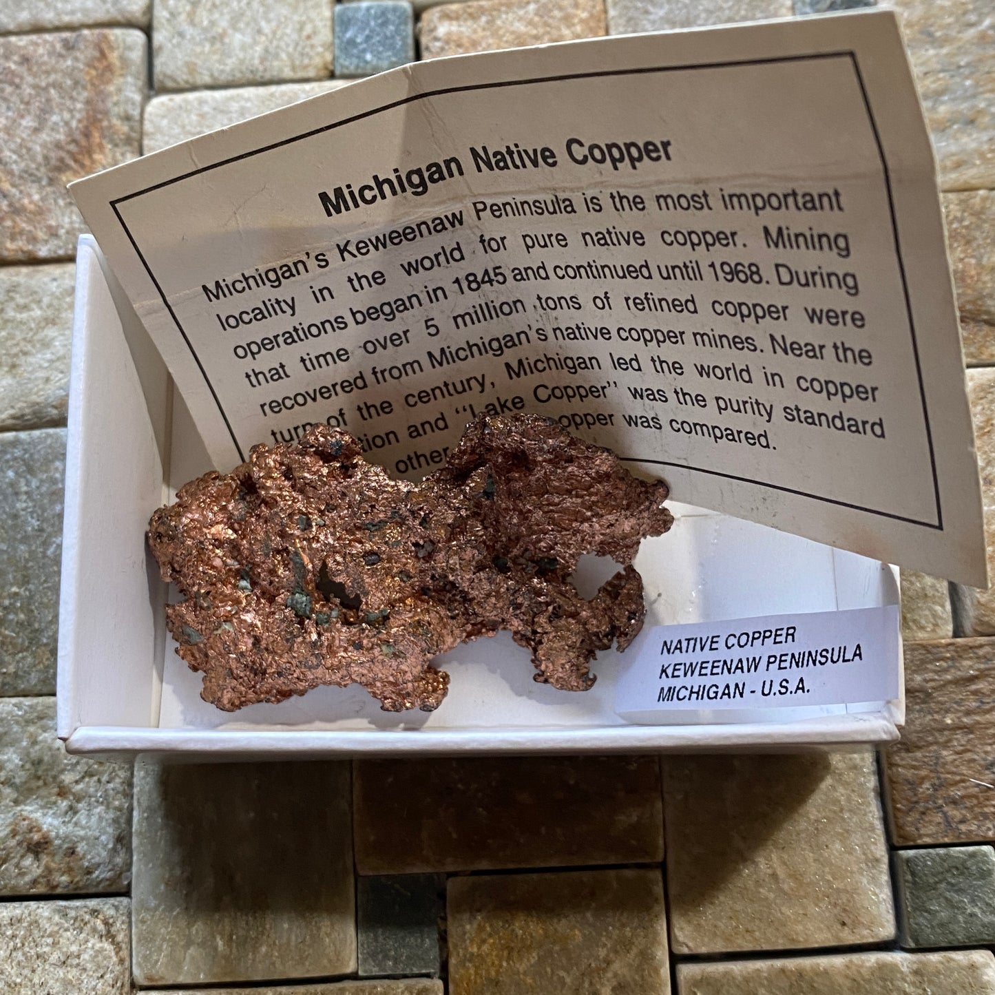 NATIVE COPPER ORE : KEWEEHAW PENINSULA, MICHIGAN, U.S.A. 46g MF5218