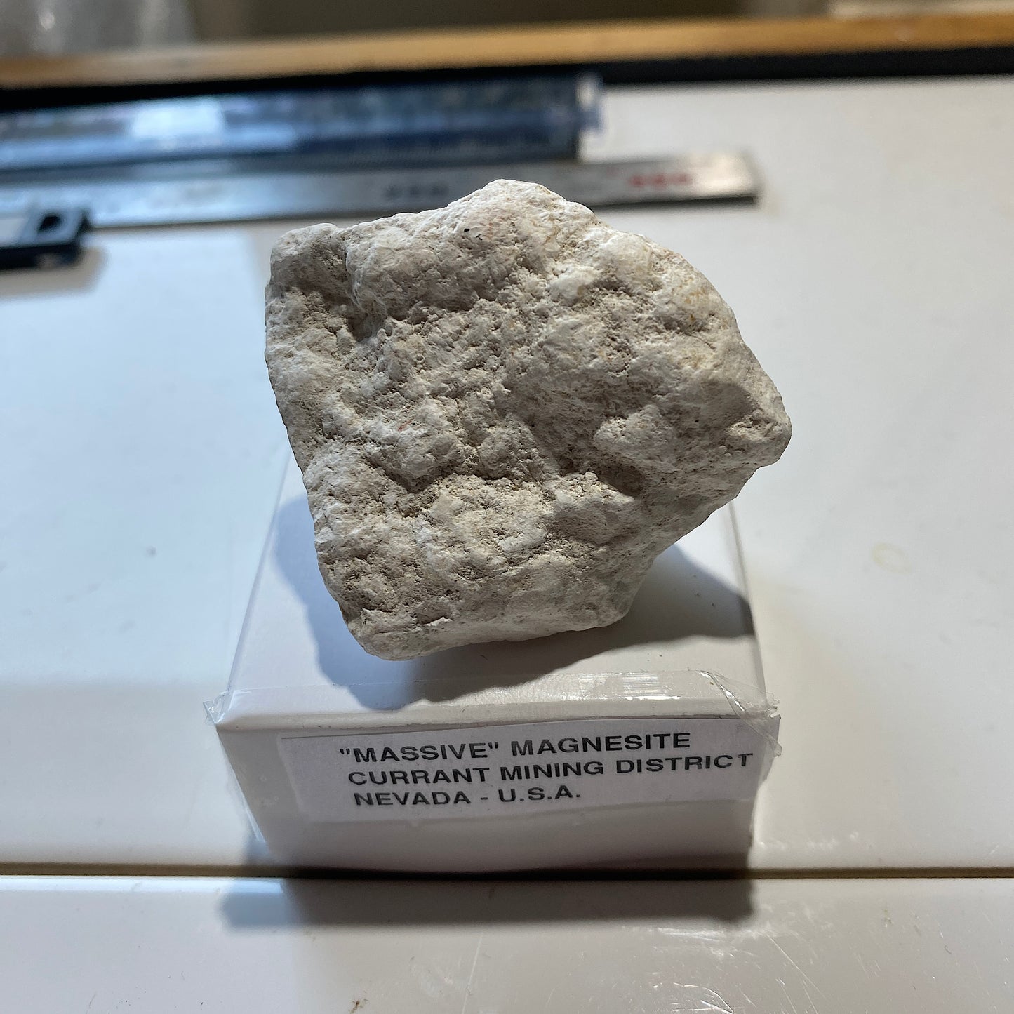 "MASSIVE" MAGNESITE : CURRANT MINING DISTRICT, NEVADA, U.S.A. 49g MF5219